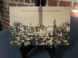 Delcampe - Cpa VIRTON 22 Août 1919 Cimetière De Belle-Vue - La Foule écoutant Les Discours - Virton