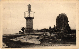 Delcampe - CPA AK Lesconil Le Phare De Menakroas LIGHTHOUSES (1219693) - Faros