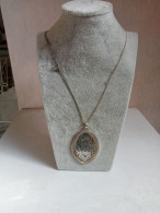Collier Ancien Longueur 47 Cm Fermé - Necklaces/Chains