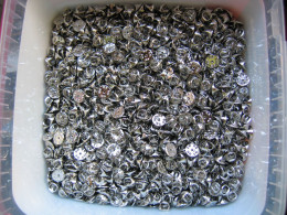 Lot De 300 Attaches Papillon Argentées Neuves Pour Vos Pin's, Livraison Avec Suivi Gratuite - Materiale