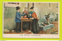 Delcampe - Folklore LIMOUSIN Les Petits Limousins Autour D'un Verre Costumes VOIR DOS Patois Bevant Un Cop Bevan N'en Dous..... - Limousin