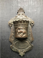 Très Beau Pyrogène En Bronze En Excellent état Patine Brune Salamandre Emblème De François 1er. Thème Original - Mecheros (Pyrogenes)