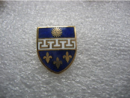 Pin's Du Cercle D'Aviron Nogentais (Nogent Sur Seine) Dans L'Aube - Rowing