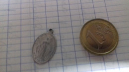 MEDAILLE RELIGIEUSE - Etnica