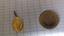 MEDAILLE RELIGIEUSE - Etnica