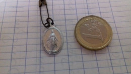 MEDAILLE RELIGIEUSE - Etnica
