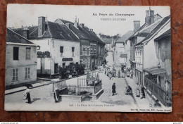 VERTUS (51) - AU PAYS DU CHAMPAGNE - VERTUS ILLUSTRE - LA PLACE DE LA GRANDE FONTAINE - Vertus