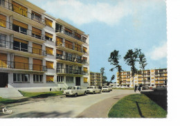 Delcampe - MIK : Essonne : EVRY : Résidence Du Parc De Mousseau , Voiture Peugeot - Evry