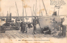 Delcampe - FINISTERE  29  DOUARNENEZ  - TOILETTE D'UNE BARQUE DE PECHE - "NOS MARINS BRETONS N°1223 - FOLKLORE, TEXTE DE BOTREL - Douarnenez