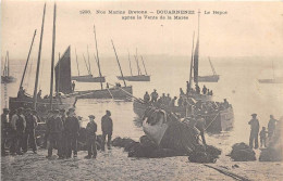 Delcampe - FINISTERE  29  DOUARNENEZ - LE REPOS APRES LA VENTE DE LA MAREE - "NOS MARINS BRETONS N°1228 - FOLKLORE, TEXTE DE BOTREL - Douarnenez
