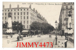 CPA - LYON 7è Et 8è Arr., - Perspective De L' Avenue Berthelot ( Bien Animée ) N° 5655 - Edit. S. F. - Lyon 7