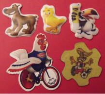 5 Magnets Coq Le Gaulois, Toucan Colle Uhu Lapin Nesquik Chien Poussin Herta.  Aimant Magnet Image. Vers 2000/2010 - Reclame