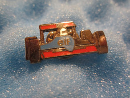 C Pin's Automobile Voiture Elf - Audi