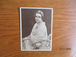 ESTONIA VINTAGE TOBACCO CARD , MOVIE STAR HENNY PORTEN - Objetos Publicitarios