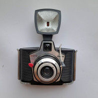 FERRANIA EURA MACCHINA FOTOGRAFICA VINTAGE 1960 ITALIA + FLASH - Appareils Photo
