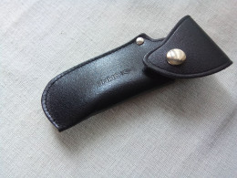 Étui Cuir Pour Ceinture A Couteau De Chasse Opinel Avec Marquage ( Bazarcollect28 ) - Messer
