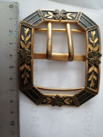 Ancienne Boucle De Ceinture  9 Cm Sur 6,5 Cm - Ceintures & Boucles