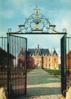[-5%] FRANCE - Château De Sceaux (Seine) - Façade Est - LAllée DHonneur - Lentrée - Art Yvon - Carte P - Sceaux