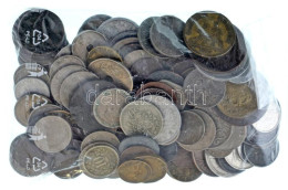 Vegyes, Külföldi érmetétel Mintegy ~580g Súlyban, Közte 6db Kisméretű Ag érme T:vegyes Mixed, Foreign Coin Lot (~580g),  - Unclassified