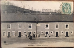 Cpa 55 MILITARIA, MONTMEDY, Caserne De La Houssaye, Animée, éd Toussaint écrite En 1907 - Montmedy