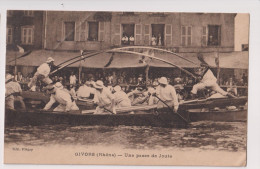 Delcampe - AJC - Givors - Une Passe De Joute ----------------------etat Coin Haut Droit ------------------------- - Givors