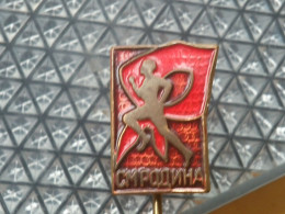 Delcampe - BADGE Z-51-2 - Athlétisme, Athletics, Athletic,  COURSE, RACE, CROSS, RODINA - Athlétisme