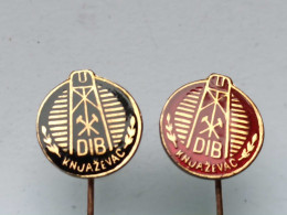 BADGE Z-98-3 - 2 PINS - KNJAZEVAC, YUGOSLAVIA, MINE, RUDNIK, TAMBANG, COAL MINE - Lots