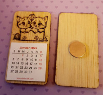 Magnet Calendrier 2025 En Bois Decor "Chatons" - Animales & Fauna