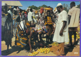 Delcampe - Carte Postale Afrique Togo  Marché Africain Très Beau Plan - Togo