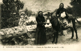 14378 - LES  PYRENNES  : FEMMES DU PAYS ALLANT AU MARCHE   GROS PLAN  RARES COSTUMES... - Sournia