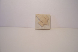 FEVE  - SATELLITE - ( Espace )   -   * - Olds