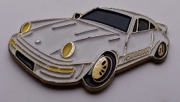 V180 Pin's PORSCHE Blanche Finition EAF  Achat Immédiat - Porsche
