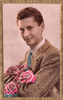 [-5%] FANTAISIES - Homme - Bouquet De Fleurs - Carte Postale Ancienne - Männer