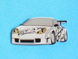 1 PIN'S //  ** PORSCHE 911 GT3 - RS / 2002 ** . (Model 2002). - Porsche