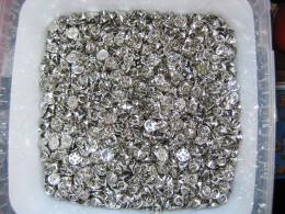 Lot De 300 Attaches Papillon Argentées Neuves Pour Vos Pin's, Livraison Avec Suivi Gratuite - Materiale