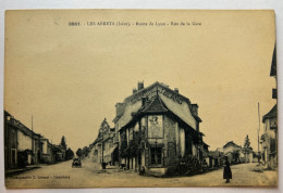 LES ABRETS (38) - ROUTE DE LYON - RUE DE LA GARE - Les Abrets