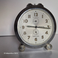 Ancien Réveil Mécanique Bayard Stentor Répétition En Métal Chrome France, 50-60 - Alarm Clocks