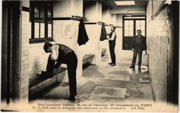 Delcampe - CPA PARIS 11e - Hotel Populaire Hommes, 94 Rue De Charonne (81353) - Paris (11)