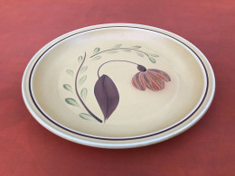 Années 1960 Plat De Service  Ateliers Du Revernay France (Digoin Saône-et-Loire)  Grès Mat Décor Floral - Schalen Und Tabletts