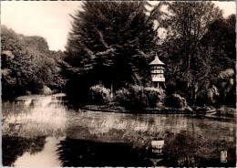 Delcampe - Cpsm  -   Tarbes - Jardin Massey  , L ' Ile       B472 - Tarbes
