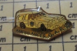 1515c Pin's Pins / Beau Et Rare / TRANSPORTS / AMBULANCES GAPS Peut être Mercedes ? CROIX BLEUE - Ford