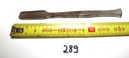 C289  Ancien Ustensile De Sciences - Scalpel Ou Autre - Sciences - Cucchiai
