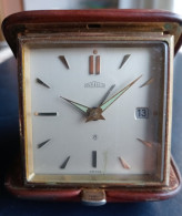 Angelus Ancien Réveil De Voyage, En Cuir Brun, Annes 60. Made In Switzerland. Voir 3 Scan - Alarm Clocks