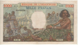 TAHITI  Attractive 1'000 Francs  P15c ( ND  1940 - 1957 )   "PAPEETE--  Women, Market Scene + Locals At Back " - Autres - Océanie