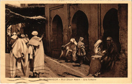 Delcampe - CPA AK Marrakesh Riad Zitoun Kedim Une Fontaine MAROC (1421947) - Marrakech