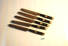 C311 Ensemble De 5 Couteaux A Steack - Wautlet A Namur - Messer