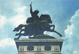 [-5%] BATIMENT & ARCHITECTURE - Clermont-Ferrand - Statue De Vercingétorix (par Bartholdi) - La Cigogne - Carte Postale - Monumenten