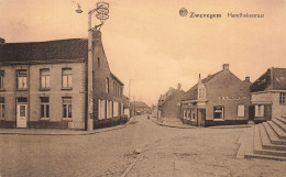 [-5%] BELGIQUE - Zwevegem - Harelbekestraat - Rue - De Vlasbloem - Animé - Albert - Nuttin Toeloose - Carte Postale Anci - Zwevegem