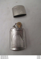 Briquet  A Essence  Fonctionne - Armas De Colección