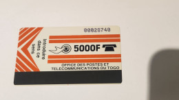 TOGO-(TG-OPT-0004-TOG-04)-Logo 5000-Dark Light RED-(37)-(5000F)-(00028740)-(tirage-10.000)-used Card - Togo